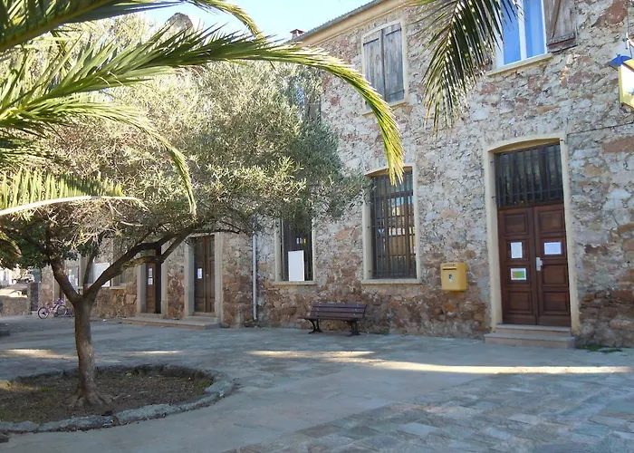 Maison Pauline * Galeria (Corsica)