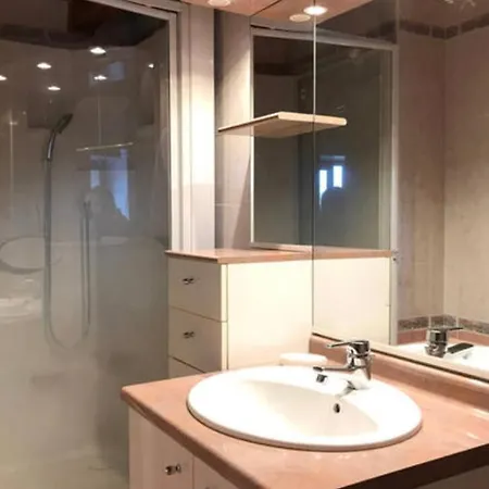 Maison Pauline Galeria (Corsica)